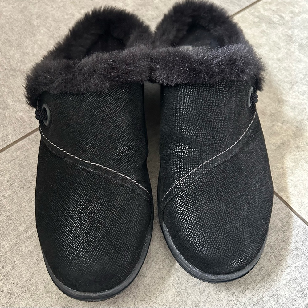 Clark’s Cloudsteppers faux fur lined Breeze Myth mules 9.5 - Picture 2 of 5